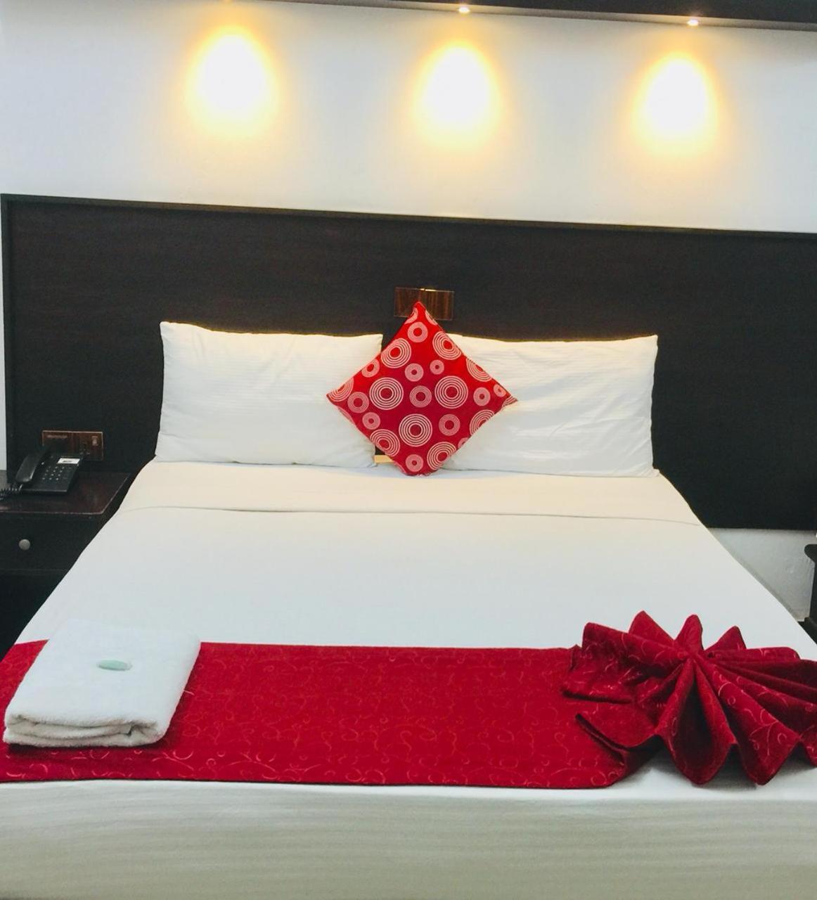 Hotel Nelly Vavuniya מראה חיצוני תמונה