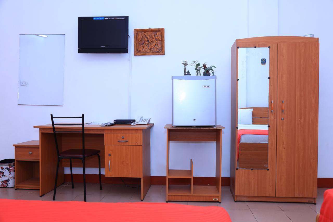 Hotel Nelly Vavuniya מראה חיצוני תמונה